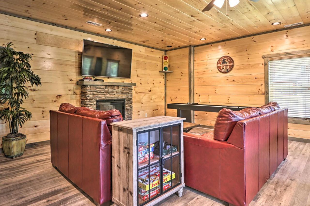 Modern Cabin With Hot Tub And Game Room In Gatlinburg! 외부 사진