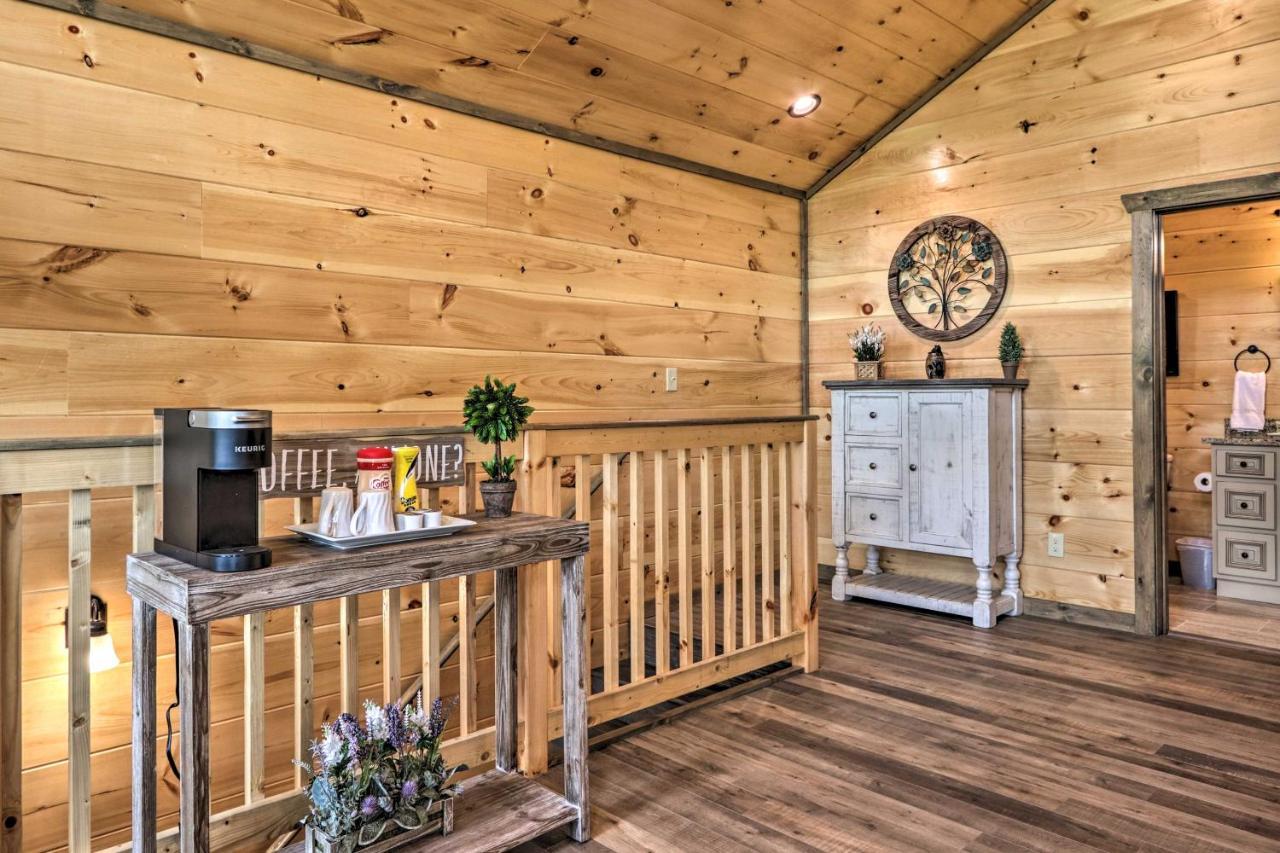 Modern Cabin With Hot Tub And Game Room In Gatlinburg! 외부 사진